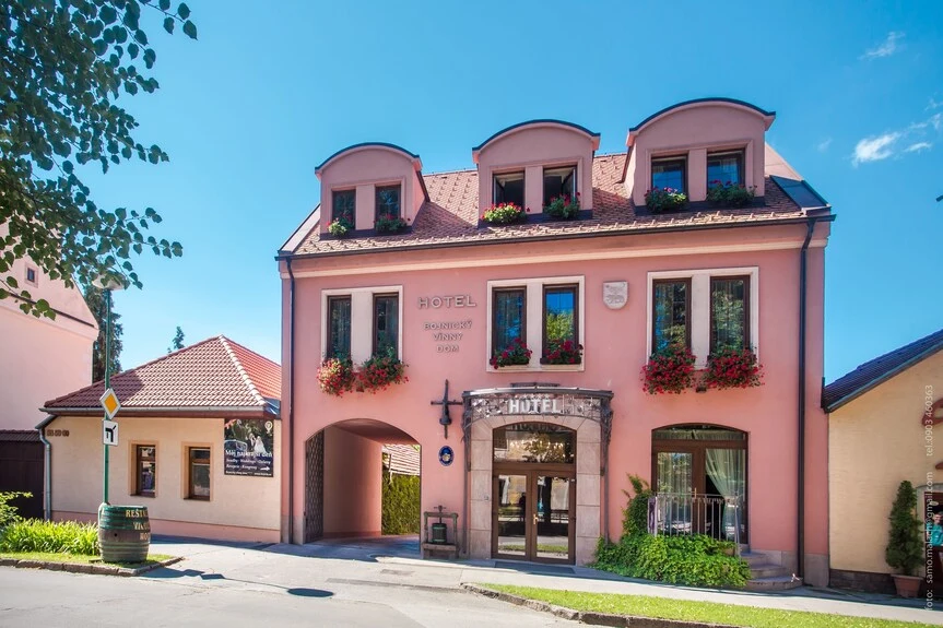 Hotel Bojnický vínny dom – accommodation and surroundings