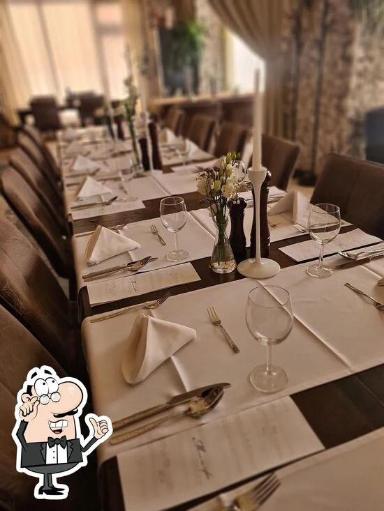 Muzika Restaurant – restaurant setting