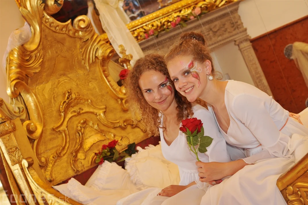 Rozprávkový zámok 2013 – dobová divadelná scéna